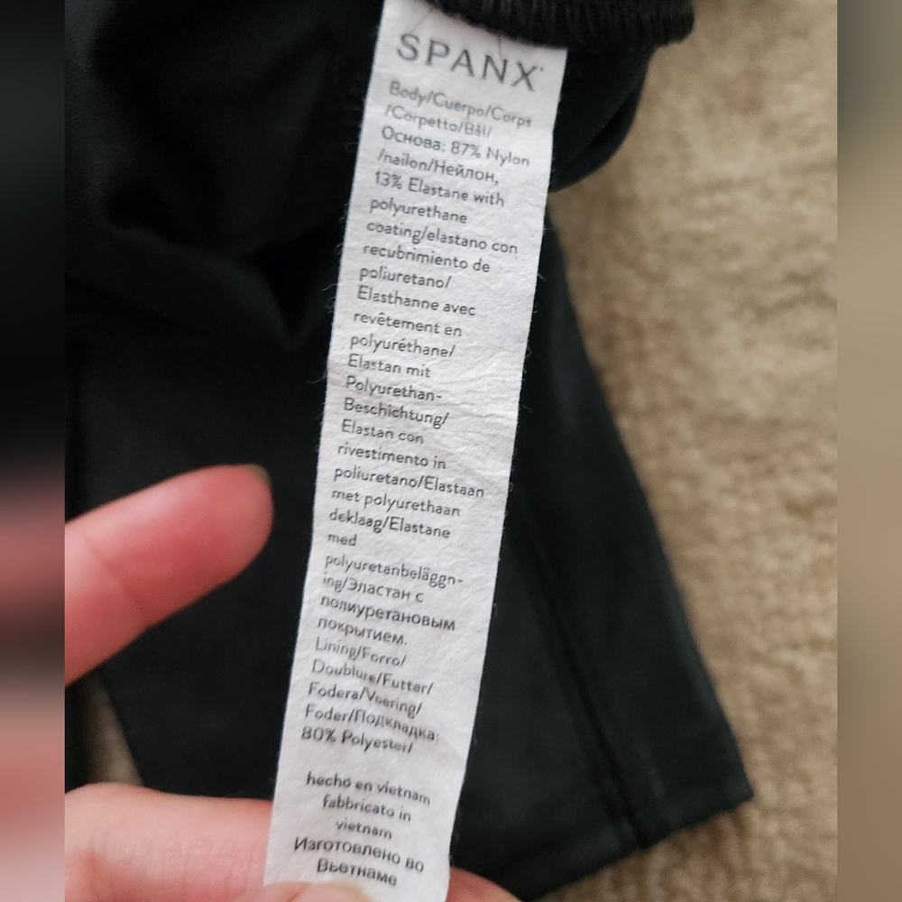 SPANX black faux leather shiny legging pant shapewear control waist Large - Picture 9 of 11